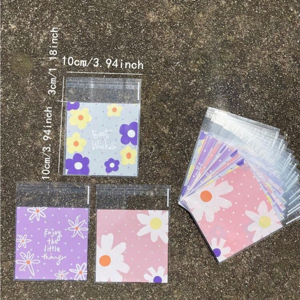 25pc 4x4 Variety Floral Self Sealable Cellophane Bags - Picture 2 of 3